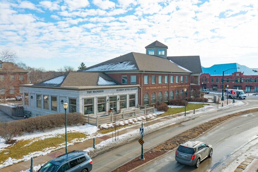 More Photos Of 501 12th Ave, Coralville Office For Lease