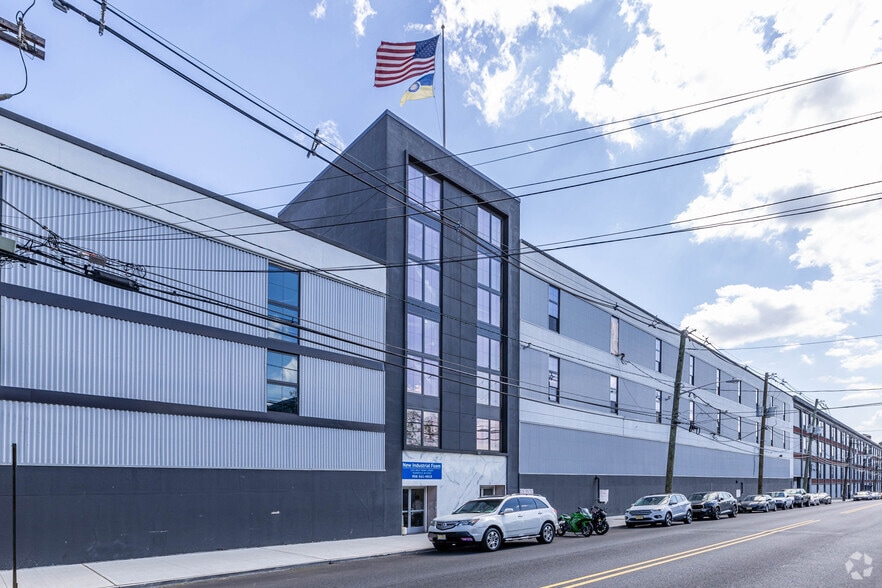 More Photos Of 1309-1645 W Front St, Plainfield Manufacturing For Lease