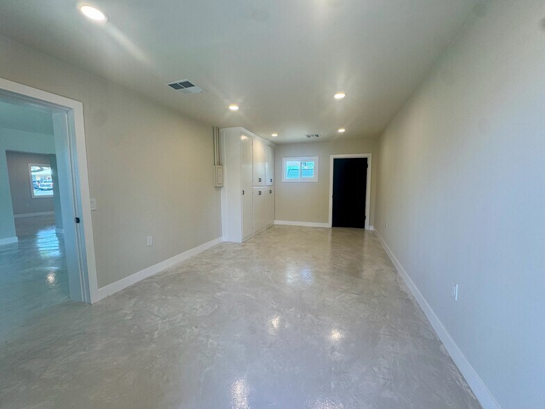 More Photos Of 5900 Wedgewood Ave, Carmichael Medical For Lease