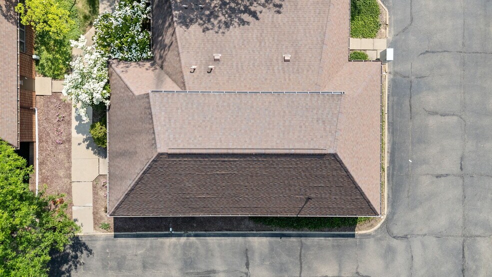 More Photos Of 2400 Wales Ave NW, Massillon Office For Lease