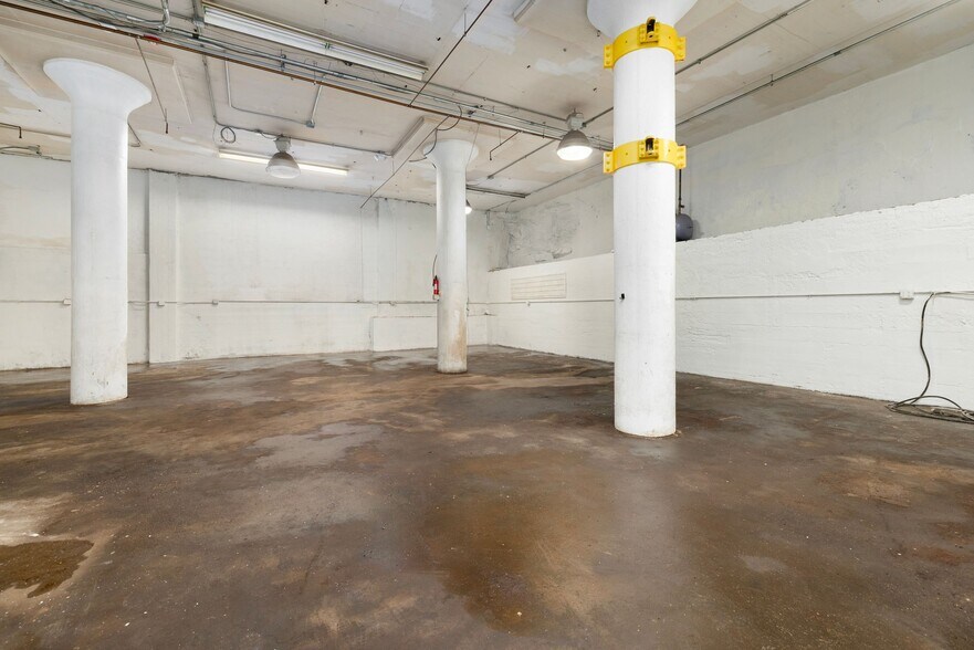 More Photos Of 92 Pleasant St, Pawtucket Warehouse For Sale