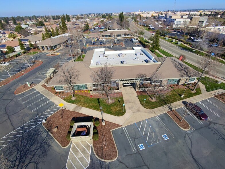 More Photos Of 943 Reserve Dr, Roseville Office For Sale