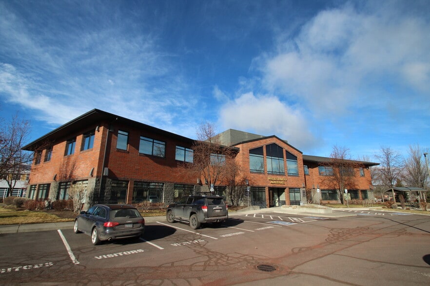 More Photos Of 320 SW Upper Terrace Dr, Bend Office For Lease