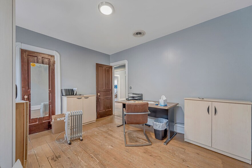 More Photos Of 535 Monmouth St, Gloucester City Medical For Sale