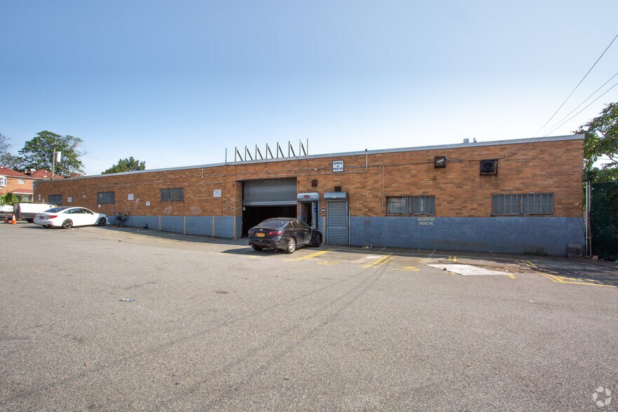 Primary Photo Of 17818 107th Ave, Jamaica Warehouse For Lease