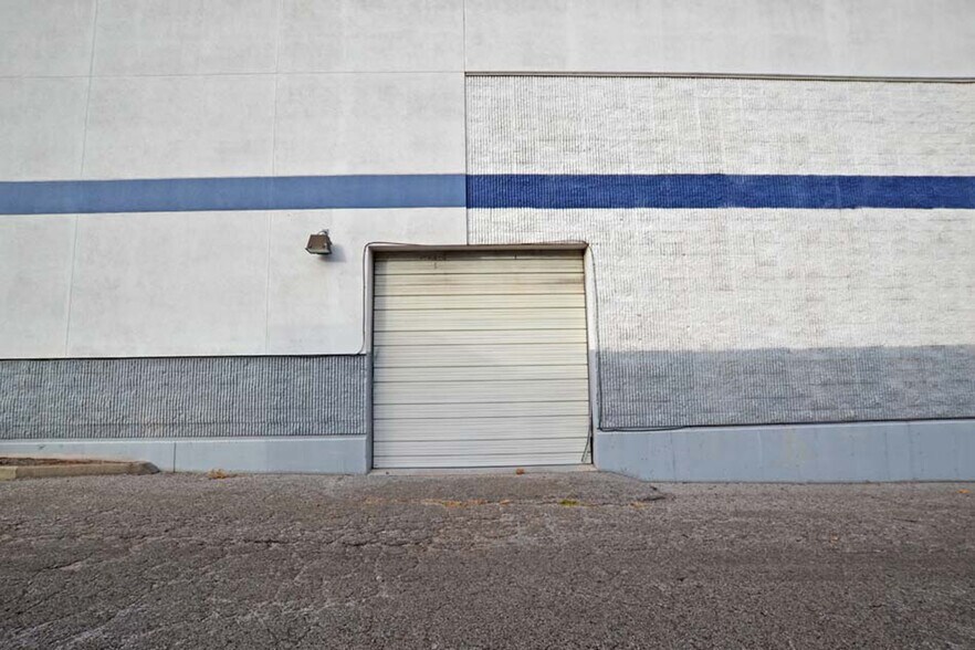 More Photos Of 317 Lincoln Hwy, Fairview Heights Auto Repair For Lease