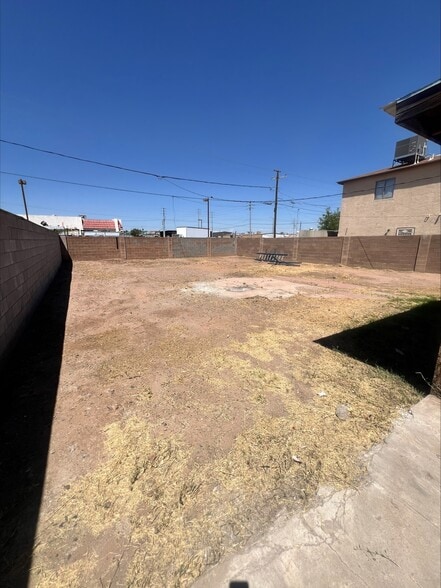 More Photos Of 1806 W Sherman St, Phoenix Industrial For Sale