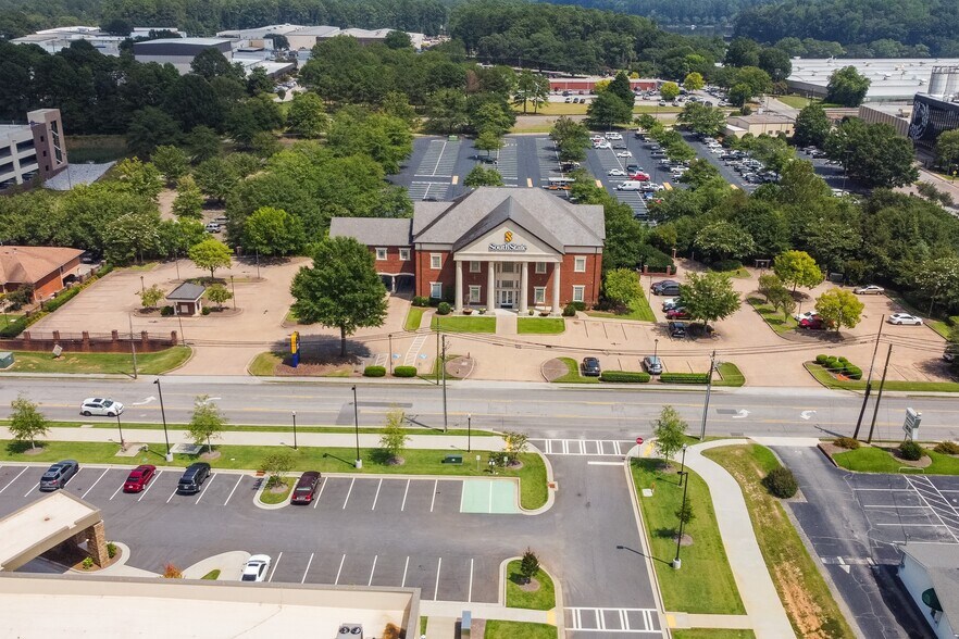 More Photos Of 820 Dixie St, Carrollton Bank For Lease