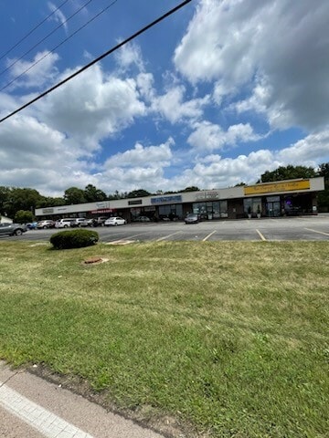 More Photos Of 5811 Forest Hills Rd, Rockford Storefront For Sale