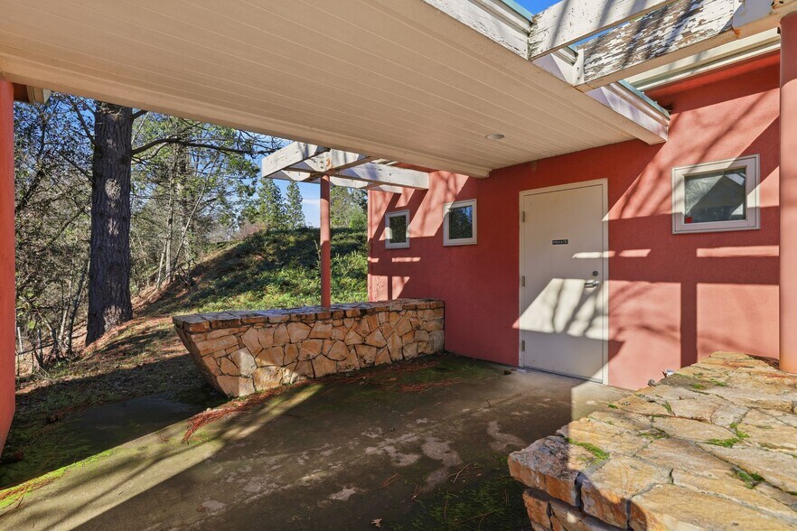 More Photos Of 1005 Fowler Way, Placerville Medical For Sale