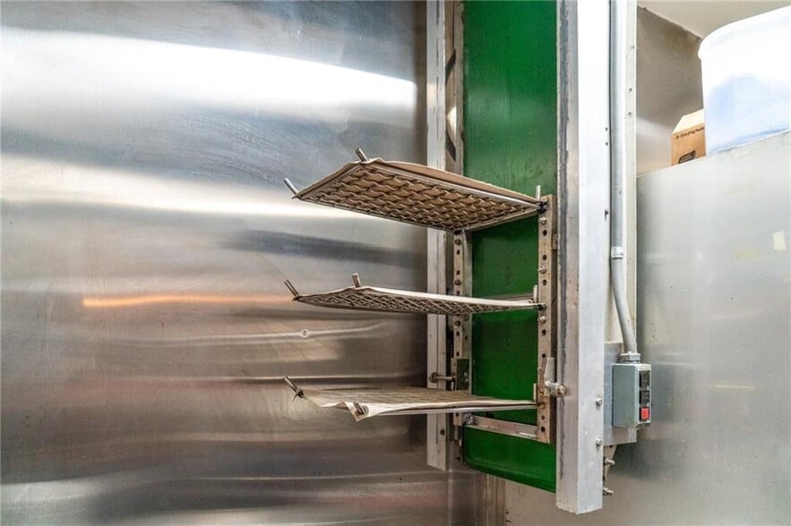 More Photos Of 10 Market St, Pittsburgh Restaurant For Sale