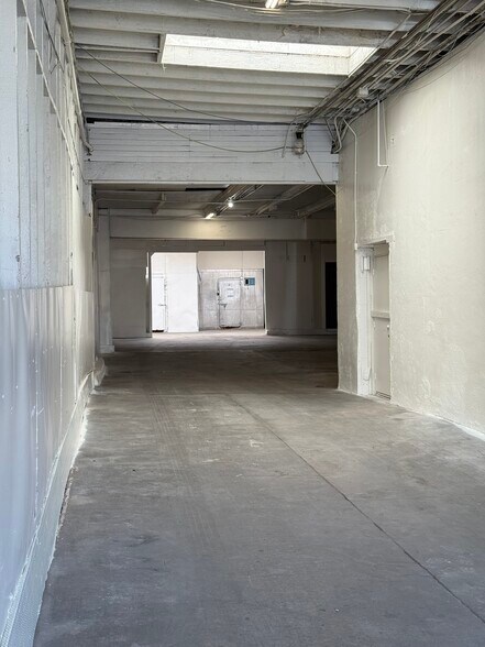 More Photos Of 2414 San Bruno Ave, San Francisco Flex For Lease