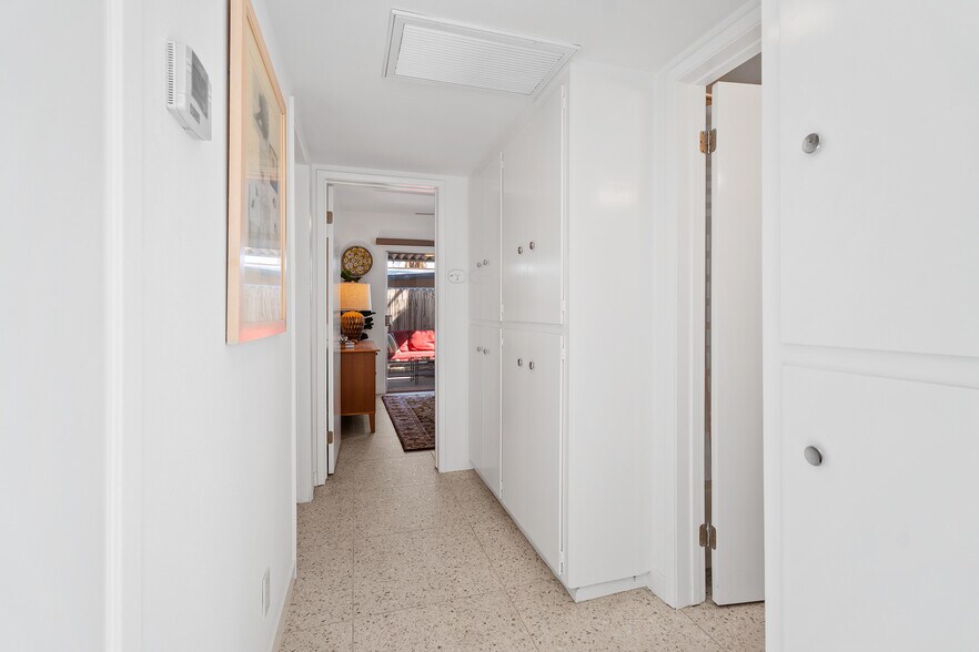 More Photos Of 1777 E Arenas Rd, Palm Springs Apartments For Sale