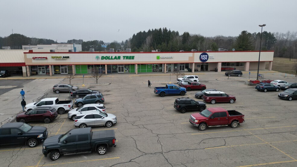 More Photos Of 174 James Robertson Dr, Gladwin Unknown For Lease