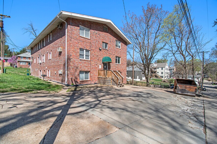 More Photos Of 801 N 48th St, Omaha Apartments For Sale