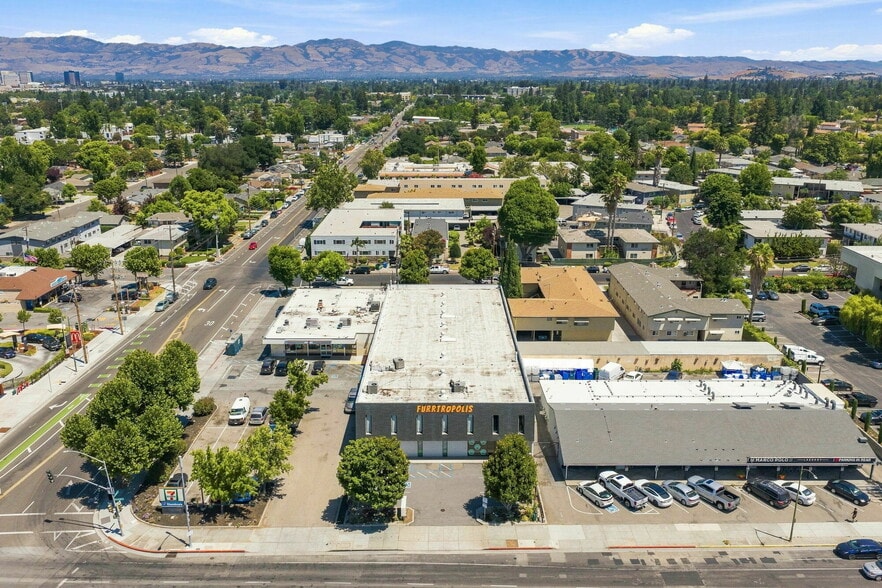 More Photos Of 902 S Bascom Ave, San Jose Industrial For Lease