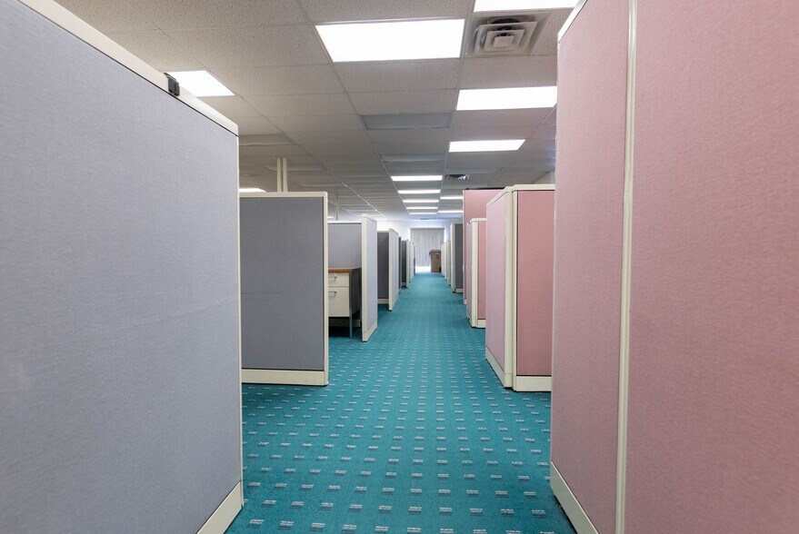 More Photos Of 4132 Elida Rd, Lima Medical For Sale