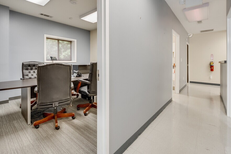 More Photos Of 4295 Brogdon Exchange, Suwanee Warehouse For Sale