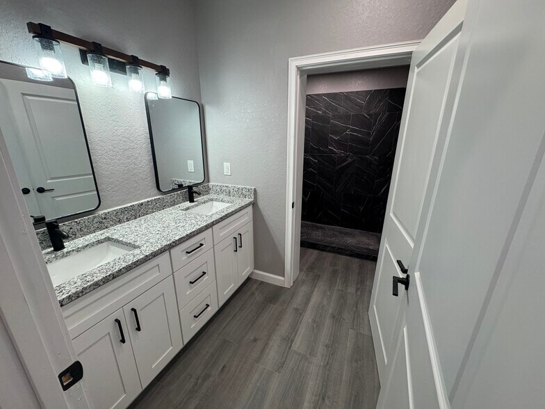 More Photos Of 136 Jack Pine St, Lake Wales Specialty For Sale