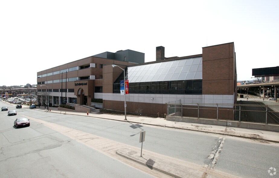 More Photos Of 285 Broad St, Hartford Office For Sale