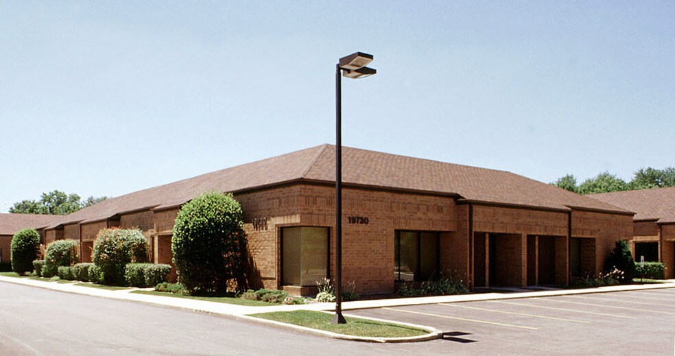 More Photos Of , Flossmoor Office For Sale