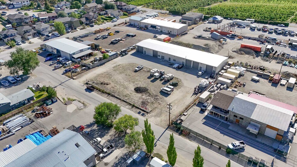 More Photos Of 9207 James Av, Summerland Warehouse For Lease
