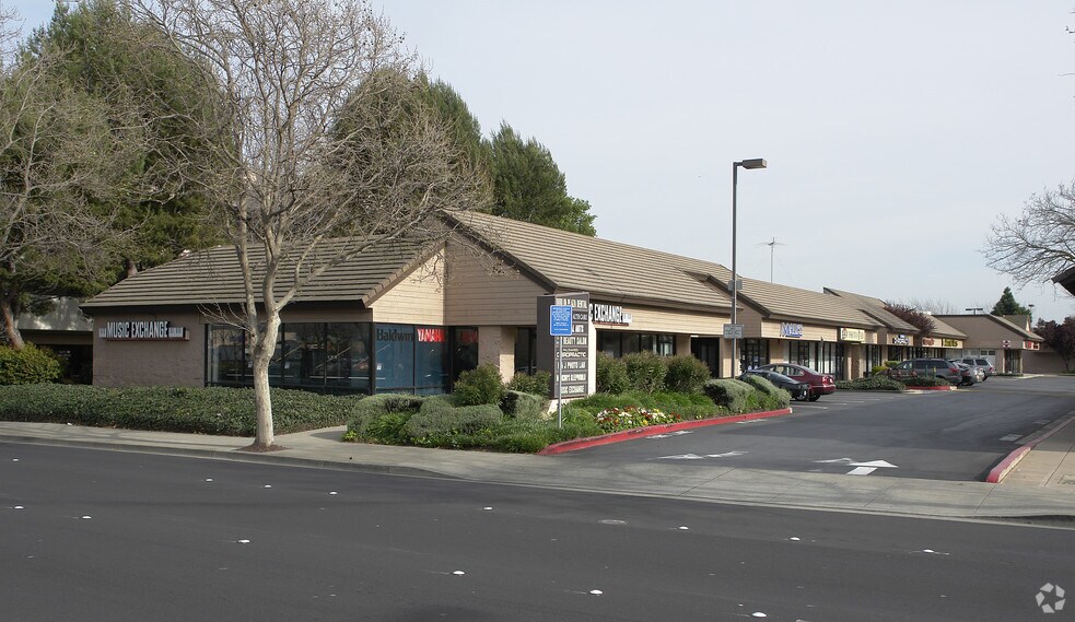 More Photos Of 7704-7792 Dublin Blvd, Dublin Unknown For Lease