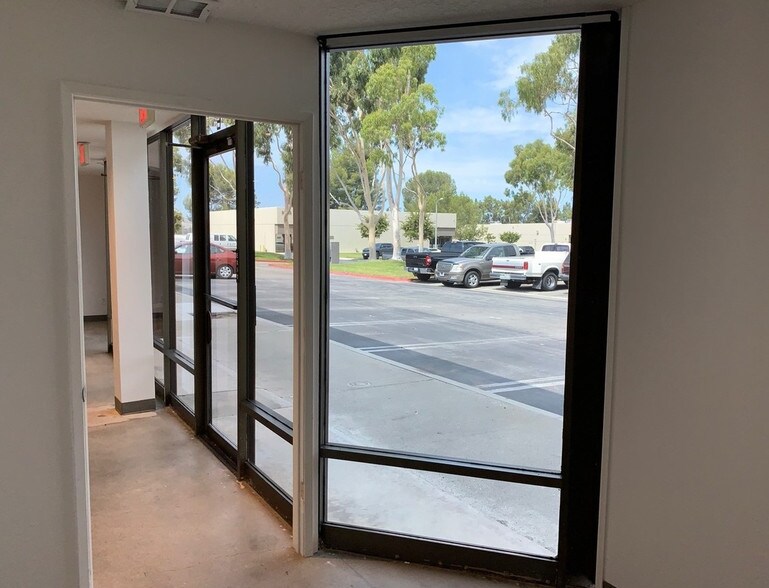 More Photos Of 23461 Ridge Route Dr, Laguna Hills Unknown For Lease