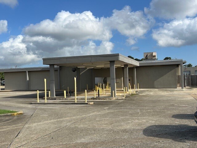 More Photos Of 6301 Airline Drive, Metairie Office For Sale