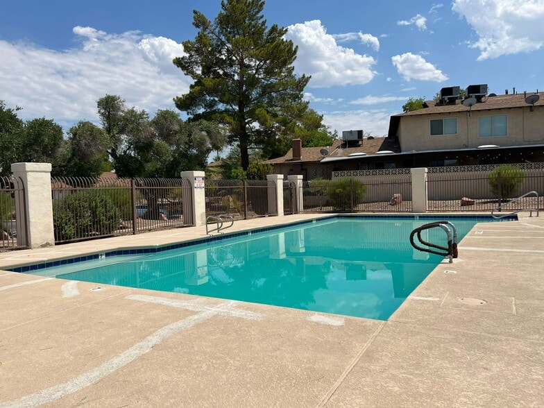 More Photos Of 2916 Karen Ave, Las Vegas Apartments For Sale