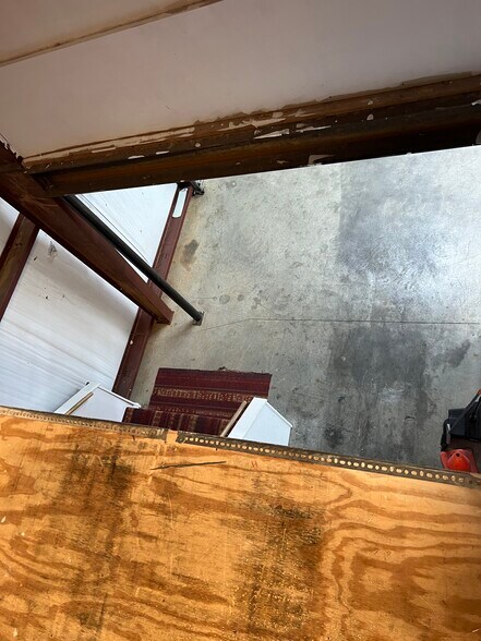 More Photos Of 4388 Sudderth Rd, Buford Warehouse For Sale