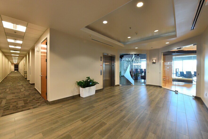 More Photos Of 1048 N 44th St, Phoenix Office For Lease