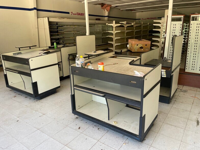 More Photos Of 937 N 1st St, Stephens Restaurant For Sale