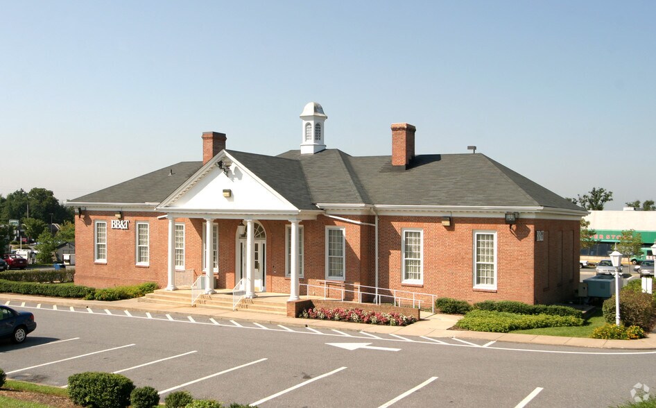 More Photos Of 7280 Montgomery Rd, Elkridge Unknown For Lease