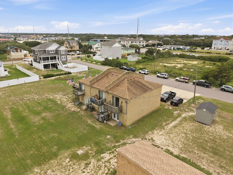 More Photos Of 3207 Briggs St, Kill Devil Hills Apartments For Sale