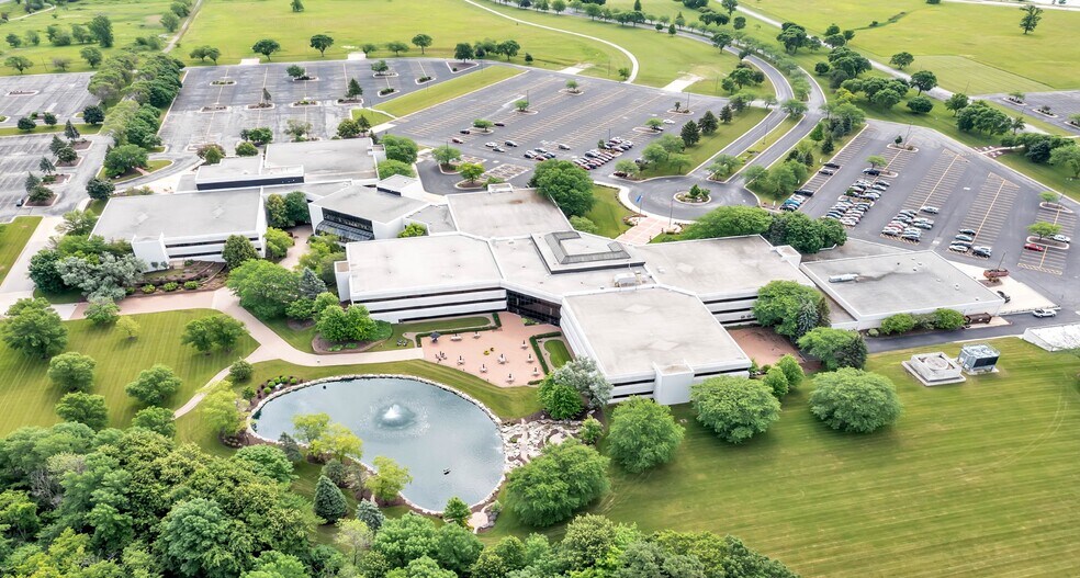 More Photos Of 1100 Employers Blvd, De Pere Office For Lease