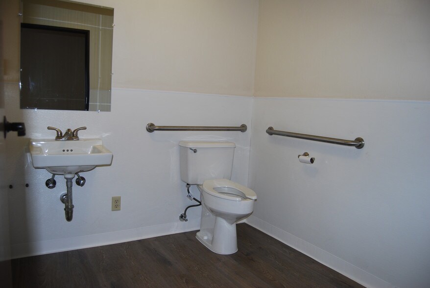 More Photos Of 46560 Fremont Blvd, Fremont Research And Development For Sale