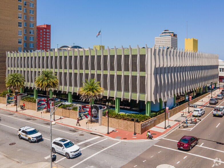 Primary Photo Of 40 E Adams St, Jacksonville Office For Lease