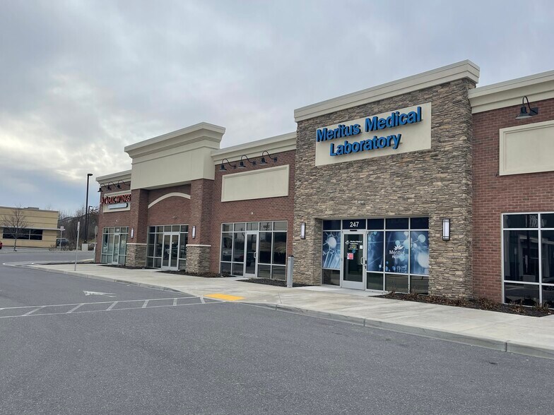 More Photos Of 235 Eastern Blvd N, Hagerstown Storefront For Lease