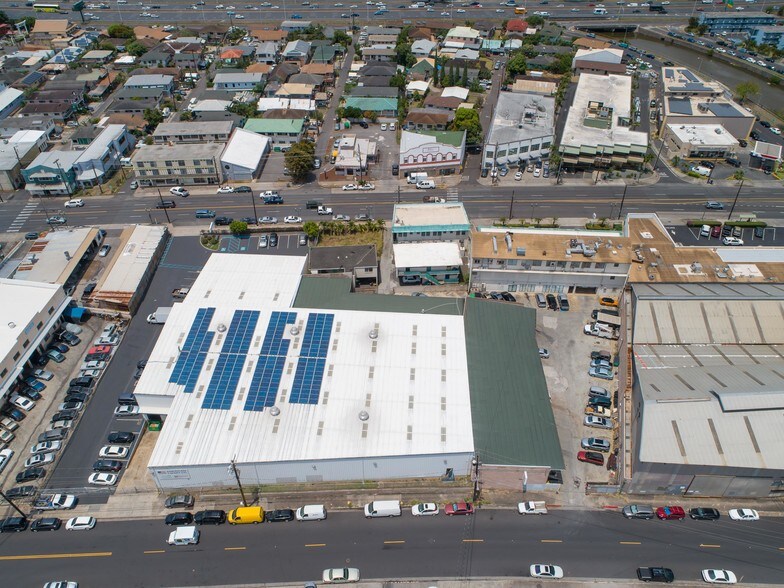 More Photos Of 1125 N King St, Honolulu Storefront Retail Office For Lease