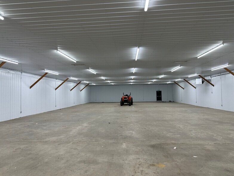 More Photos Of 13373 County Road 2, Morrisburg Industrial For Lease