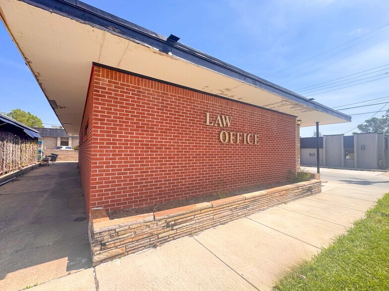 More Photos Of 209 S Crawford Ave, Norman Office For Lease