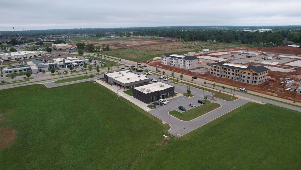 More Photos Of 4500 S Dixieland Rd, Rogers Medical For Lease
