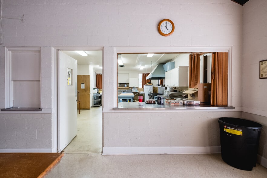 More Photos Of 4401 Woodlawn Dr, Little Rock Religious Facility For Sale