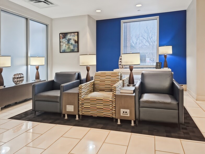 More Photos Of 10200 Forest Green Blvd, Louisville Coworking Space