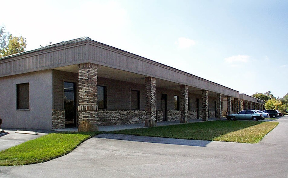 More Photos Of 3000-3006 US Highway 19, Holiday Medical For Sale