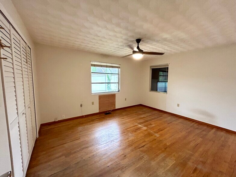 More Photos Of 2714 W Manatee Ave, Bradenton Office Residential For Sale