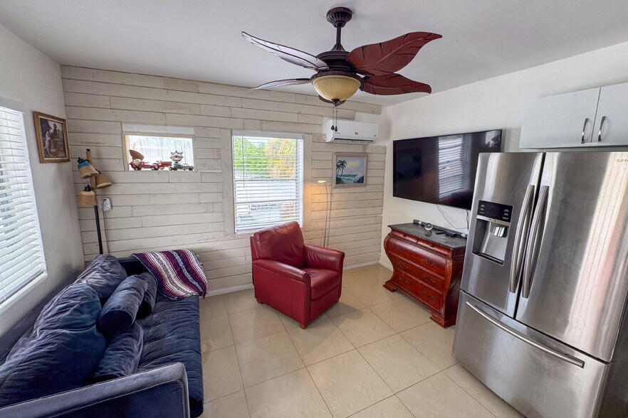 More Photos Of 1801 Spruce Ave, West Palm Beach Apartments For Sale