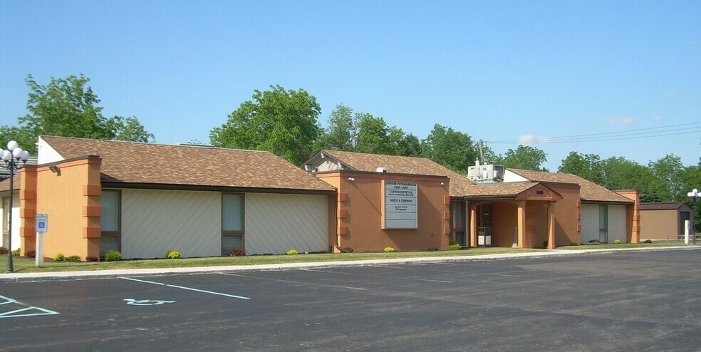More Photos Of 8600 Sheridan Dr, Buffalo Office Residential For Sale