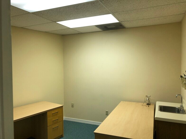 More Photos Of 4400 Trenton St, Metairie Loft Creative Space For Sale